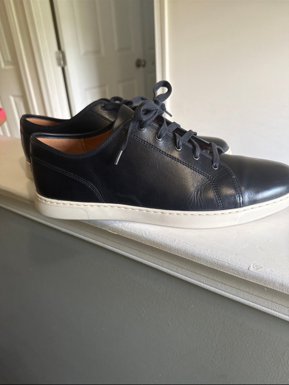 Fitflop Men's Navy Leather Low-Top Sneakers